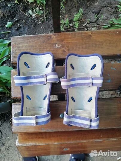 Щитки футбольные маленькие