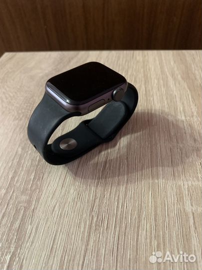 Часы apple watch se 40 mm
