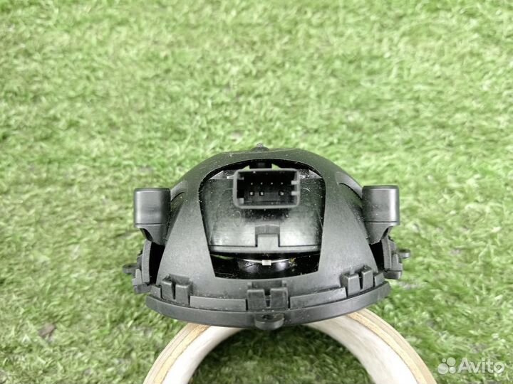 Моторчик регулировки зеркала правый Audi A6 C6 4F