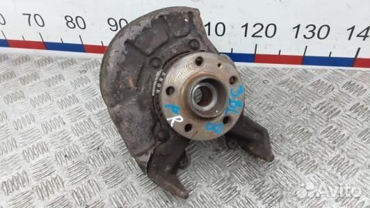 Ступица передняя правая volkswagen golf 4 (3BL08N9