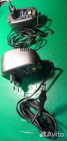 Блок питания Универс Robiton 3-12В 0.9А бу DN1000