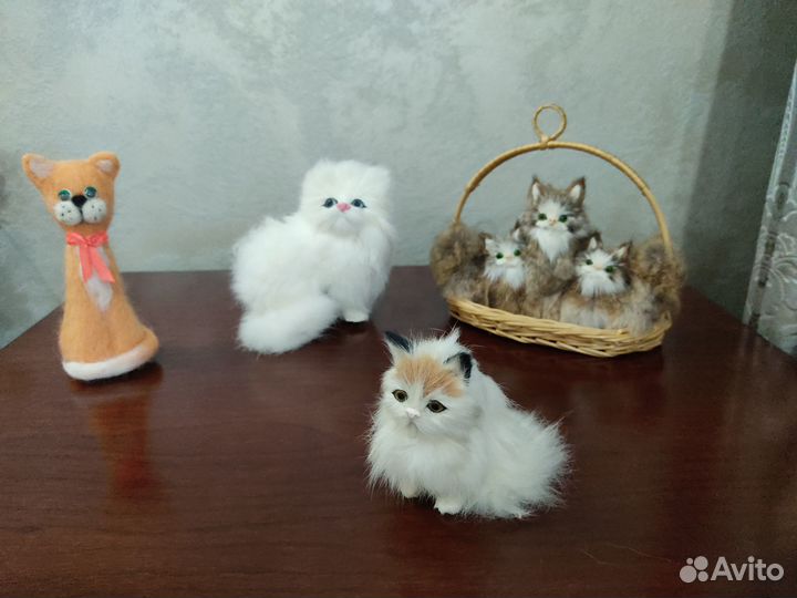 Фигурки статуэтки