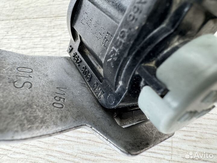 Система управления EGR Volkswagen Passat CC 2009