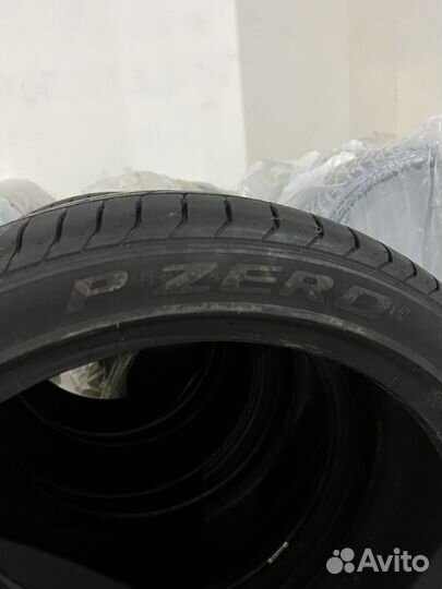 Pirelli P Zero 245/40 R19 и 275/35 R19 94Y