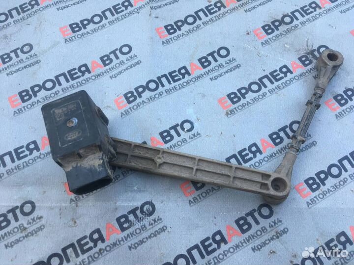 Задний датчик положения кузова Range Rover L322 vo