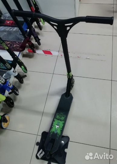 Самокат Трюковой Maxi Зеленый