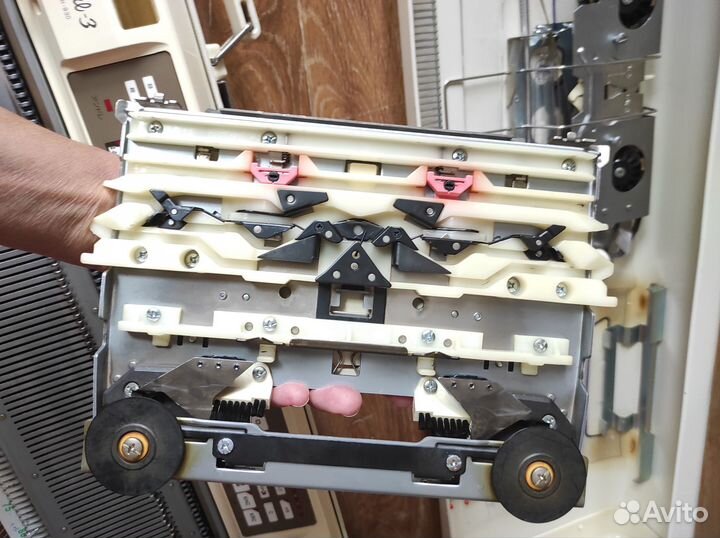 Вязальная машина Brother KH930