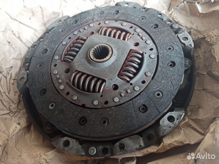 Сцепление, корзина, выжимной Рено Дастер