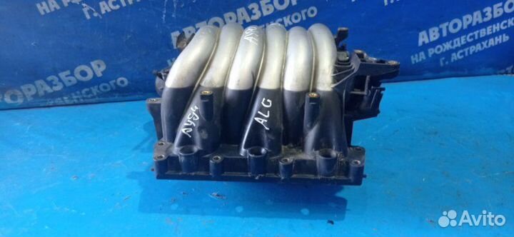 Коллектор впускной Audi A6C5 седан ALG 1999