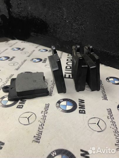 Тормозные колодки заднее Mercedes-Benz C-Class