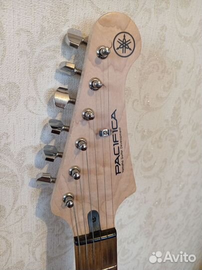 Электрогитара Yamaha pacifica