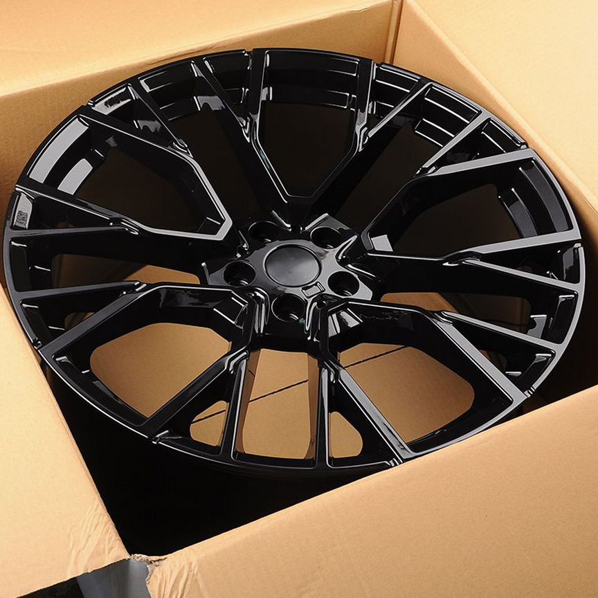 Диски для BMW X5(G),X6(G), X7(G) Compitition 809 стиль Powcan BK5769 9.5x22/5x112 D66.6 ET32 Gloss B