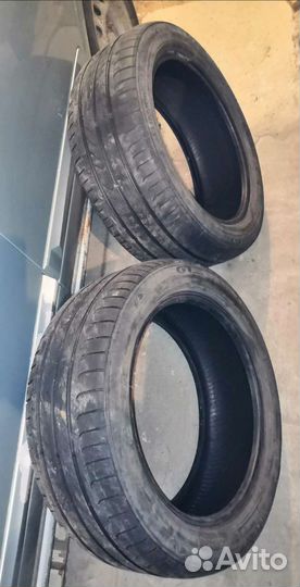 GT Radial Champiro FE1 215/50 R17 95W