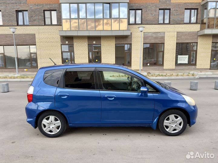 Honda Fit 1.3 CVT, 2005, 195 600 км