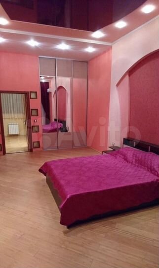 Дом 200 м² на участке 4 сот.