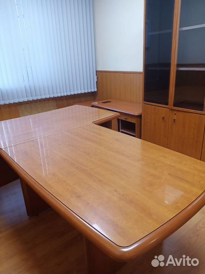 Мебель в кабинет руководителя бу