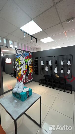 Магазин кроссовок в Омске