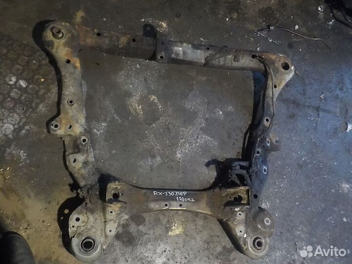 Подрамник Lexus RX