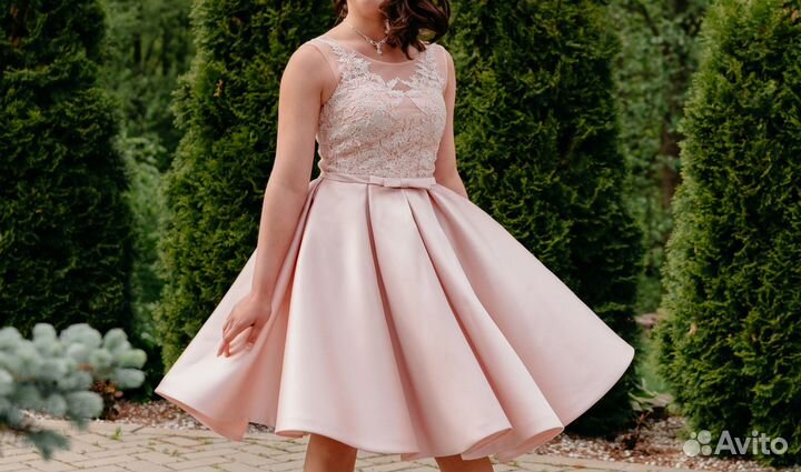 Вечернее корсетное платье на выпускной