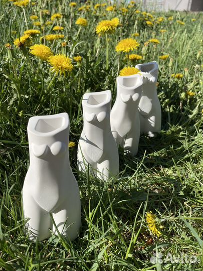 Ваза девушка из гипса