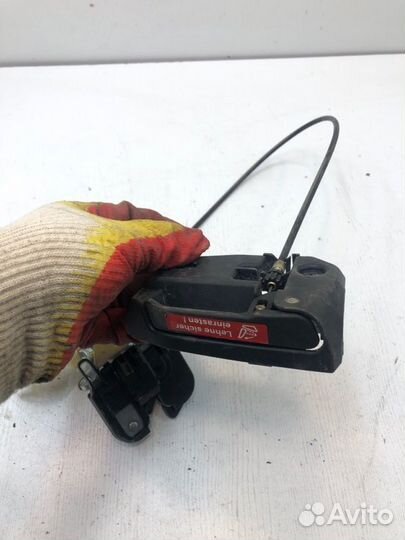 Замок сиденья Mercedes-Benz C-Class W203 M 112 E32