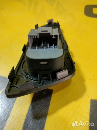 Блок управления зеркалами Skoda Octavia A5
