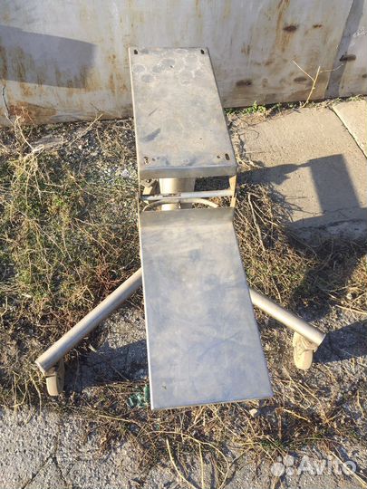 Станина из нержавейки на колесах