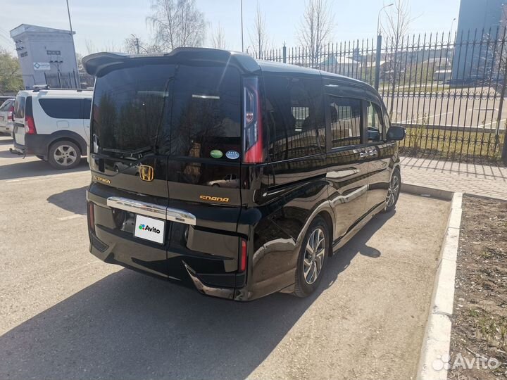 Honda Stepwgn 1.5 CVT, 2015, 98 000 км