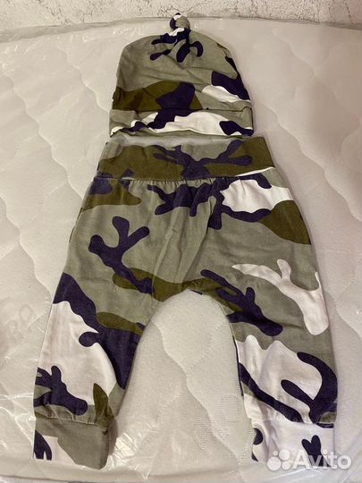 Шапочки и штанишки для новорожденного