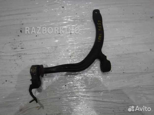 Рычаг передний левый