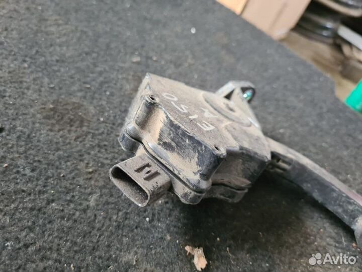 Педаль газа Toyota Corolla E150 1.6 1ZR-FE 2008