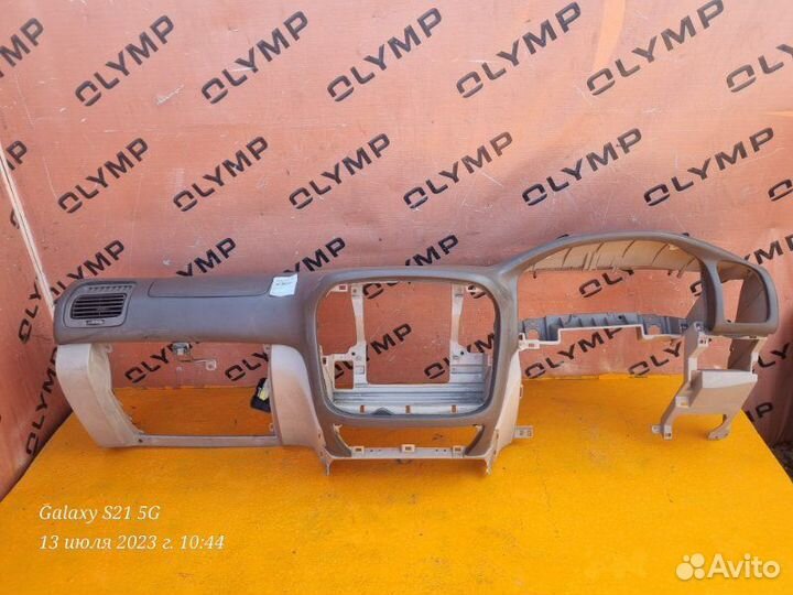 Торпедо Toyota Land Cruiser UZJ100 2UZ-FE 1998