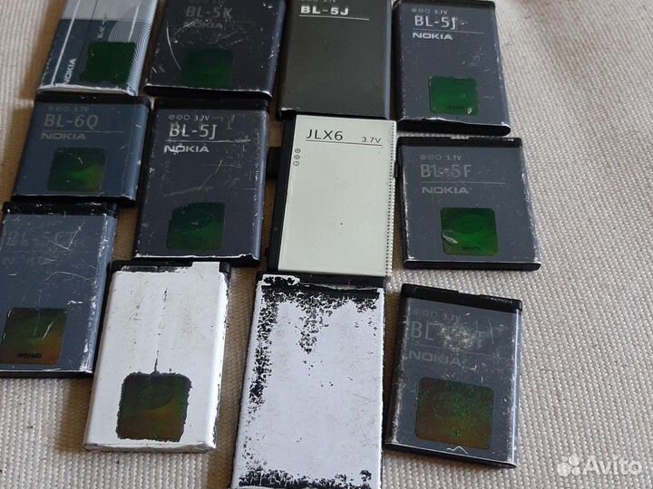 Продаю батарейки на телефон. цена на за одну штуку