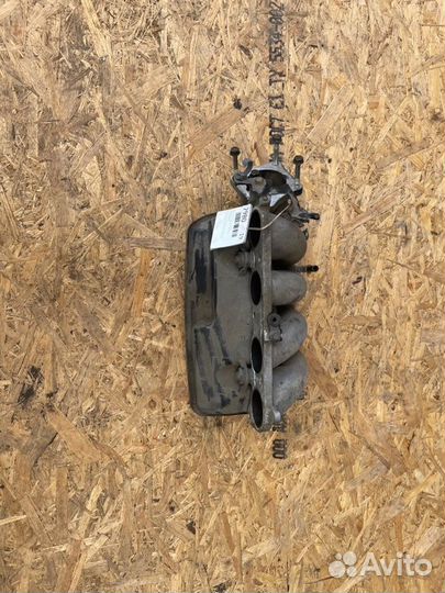 Впускной коллектор передний Honda Cr-V III 2.4