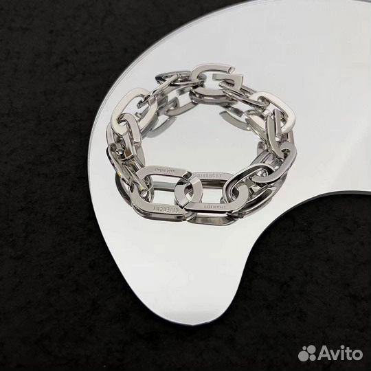 Givenchy браслет