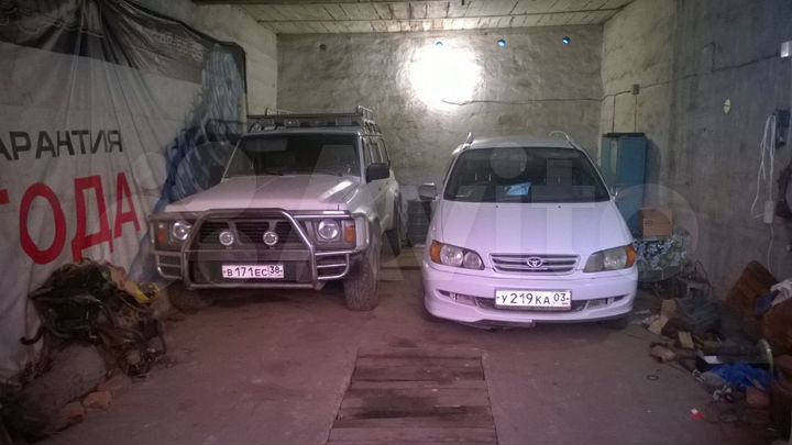 Гараж, > 30 м²