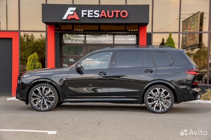 BMW X7 3.0 AT, 2024, 10 км