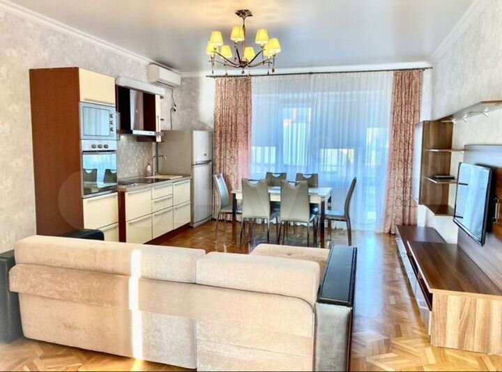 Комната 90 м² в 3-к., 2/2 эт.