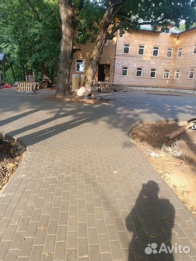 Благоустройство брусчатка асфальт крошка дренаж