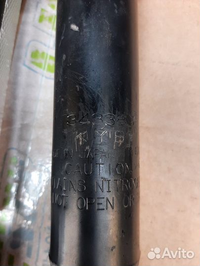 Задние амортизаторы nissan bassara