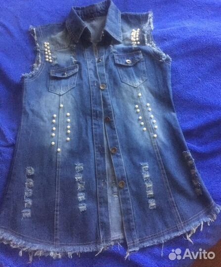 Джинсовая жилетка женская