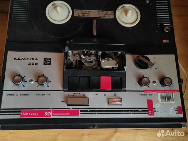 Катушечный магнитофон комета 209
