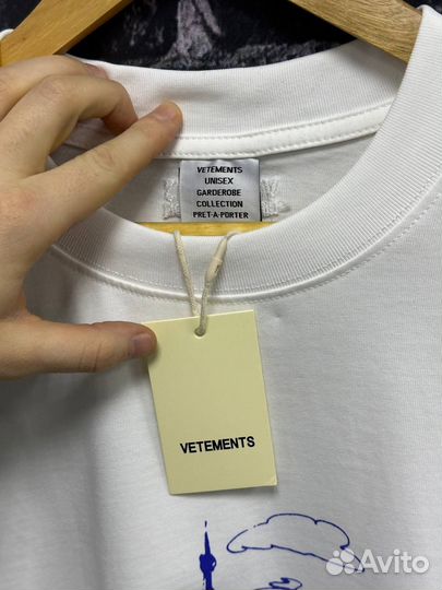 Футболка vetements paris белая