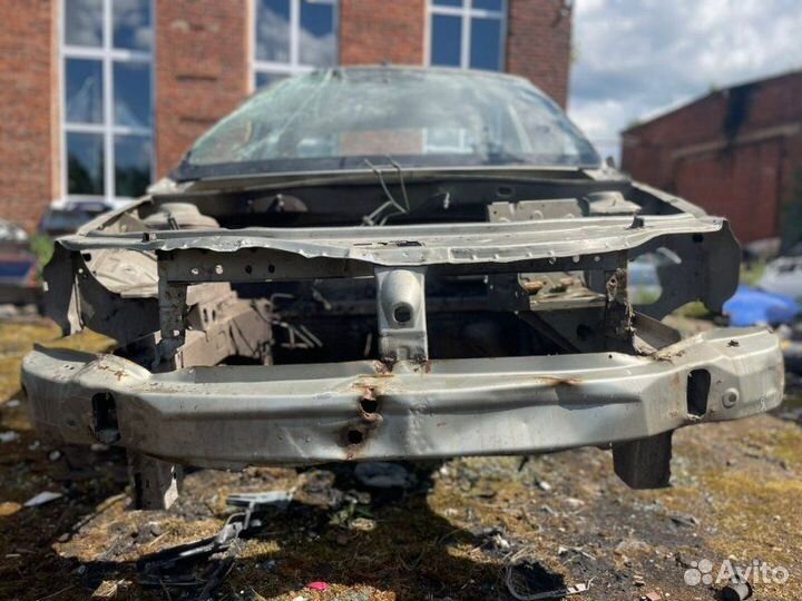 Панель передний Renault Logan 2005-2014