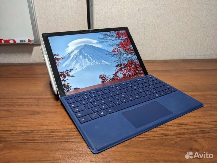 Microsoft Surface Pro 4 (i7-6650U/16/512)