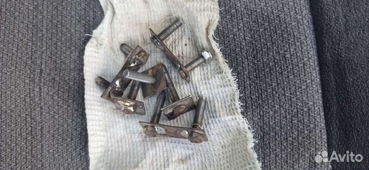 Бампер передний на волгу 31105