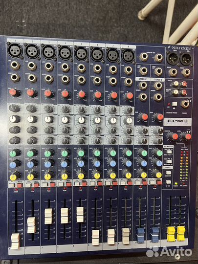 Микшерный пульт Soundcraft EPM-8