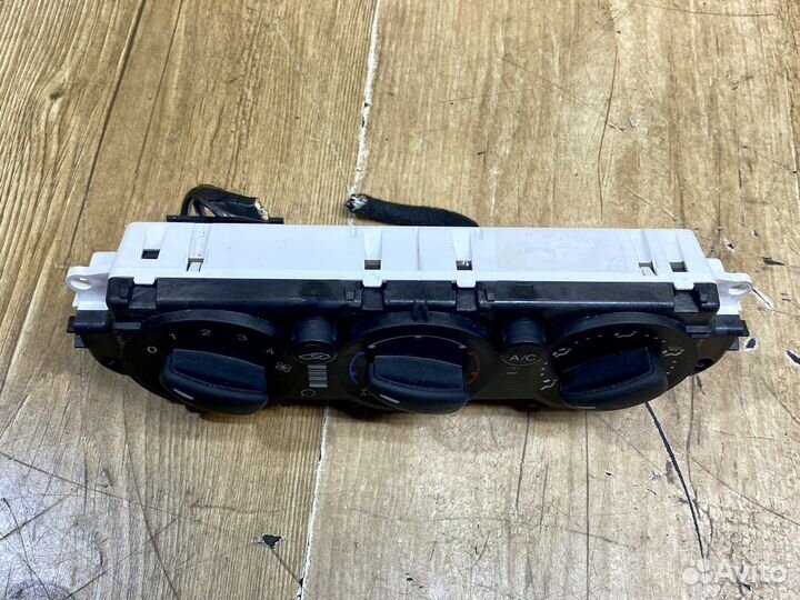 Блок управления печкой Ford Focus 3 2011-2015г