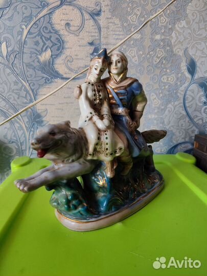 Статуэтка иван царевич на сером волке