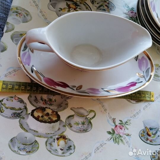 25 предметов из столового сервиза, можно порознь